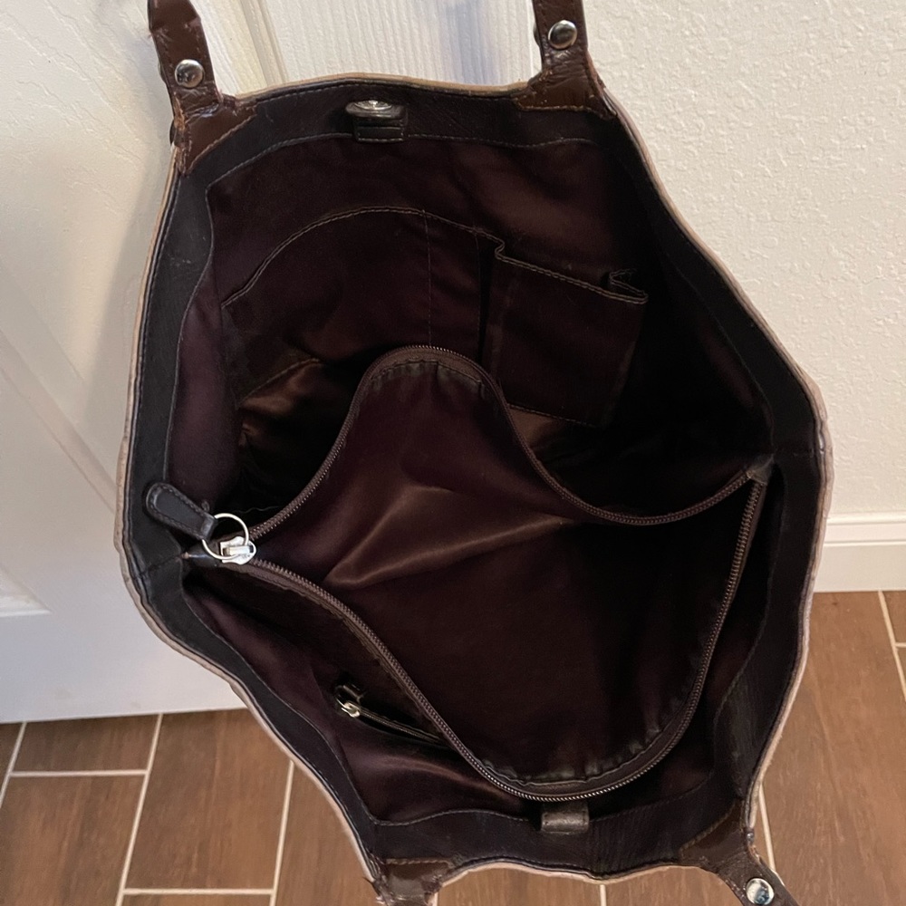 Extra Large 3 Compartment Authentic Satin Coach P… - image 4